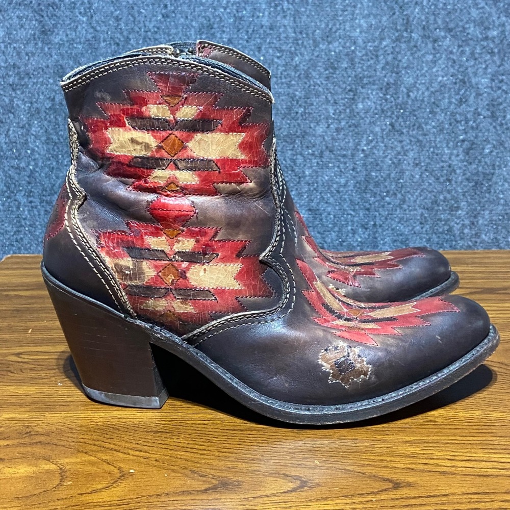 Caborca Leather‎ Southwestern Embroidered Western Ankle Boots 9.5 Cowgirl